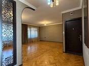 Satılır 4 otaqlı köhnə tikili 90 m², Bakıxanov q., photo 1 from 8