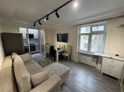 Satılır 2 otaqlı köhnə tikili 40 m², Qara Qarayev m., photo 1 from 8