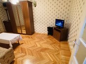 Продаётся 2-комн. вторичка 38 м², м. Элмляр Академиясы, photo 2 from 6