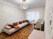 Продается 3-комн. вторичка 85 м², м. Ази Асланов, photo 2 from 8