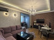 Продаётся 2-комн. вторичка 42 м², м. Элмляр Академиясы, photo 1 from 8