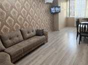 Продается 2-комн. вторичка 35 м², м. Ази Асланов, photo 1 from 6
