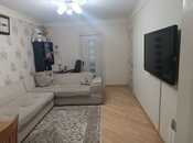 Satılır 2 otaqlı köhnə tikili 55 m², Qara Qarayev m., photo 3 from 8