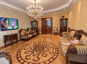 Сдаётся 3-комн. новостройка 165 м², м. Низами, photo 1 from 8