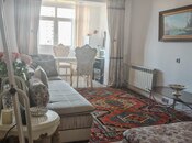 Продается 2-комн. вторичка 37 м², м. Нефтчиляр, photo 1 from 8