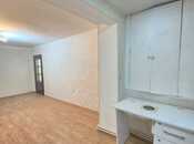 Satılır 2 otaqlı köhnə tikili 65 m², İnşaatçılar m., photo 5 from 8