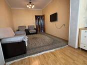 Satılır 2 otaqlı köhnə tikili 65 m², Yasamal r., photo 1 from 8