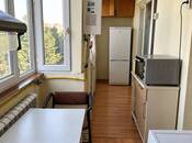 Satılır 2 otaqlı köhnə tikili 45 m², Xalqlar Dostluğu m., photo 3 from 8
