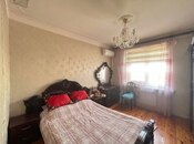 Продаётся 3-комн. вторичка 60 м², м. Кара Караев, photo 2 from 8
