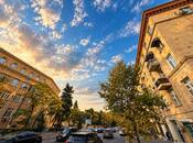 Продаётся 3-комн. вторичка 75 м², м. Низами, photo 1 from 8