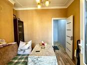 Продаётся 2-комн. вторичка 44 м², м. Иншаатчылар, photo 6 from 8