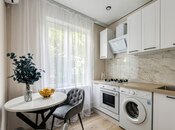 Satılır 3 otaqlı köhnə tikili 90 m², Nəsimi m., photo 4 from 6