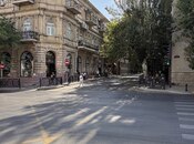 Satılır 2 otaqlı köhnə tikili 50 m², 28 May m., photo 1 from 8