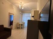 Продаётся 2-комн. новостройка 45 м², м. Иншаатчылар, photo 1 from 8