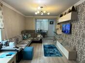 Satılır 2 otaqlı köhnə tikili 42 m², İnşaatçılar m., photo 2 from 8