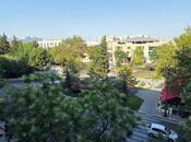 Satılır 3 otaqlı köhnə tikili 68 m², Gənclik m., photo 1 from 8