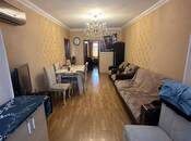 Продается 2-комн. вторичка 50 м², м. Нефтчиляр, photo 1 from 8