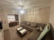 Satılır 2 otaqlı köhnə tikili 65 m², Xalqlar Dostluğu m., photo 1 from 8