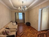 Satılır 2 otaqlı köhnə tikili 65 m², Azadlıq Prospekti m., photo 2 from 8