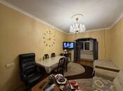 Satılır 3 otaqlı köhnə tikili 70 m², Yeni Günəşli q., photo 1 from 8