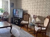 Satılır 2 otaqlı köhnə tikili 55 m², Elmlər Akademiyası m., photo 2 from 8