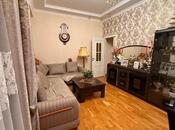 Продается 2-комн. новостройка 71 м², м. Нефтчиляр, photo 1 from 8
