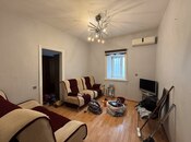 Продается 2-комн. вторичка 29.4 м², м. Низами, photo 1 from 8