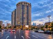 Сдается 3-комн. новостройка 120 м², м. Низами, photo 1 from 8