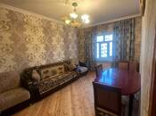 Продаётся 2-комн. вторичка 65 м², м. Иншаатчылар, photo 1 from 8