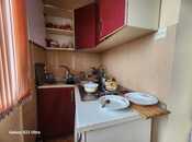 Продаётся 3-комн. вторичка 70 м², м. Кара Караев, photo 8 from 8