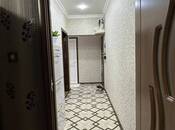 Продается 3-комн. вторичка 65 м², м. Ази Асланов, photo 3 from 8