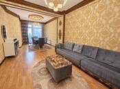 Сдаётся 3-комн. новостройка 120 м², м. Кара Караев, photo 1 from 8