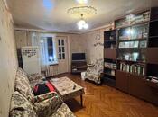 Satılır 2 otaqlı köhnə tikili 50 m², Elmlər Akademiyası m., photo 1 from 4