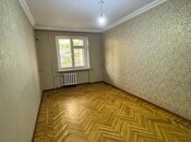 Satılır 4 otaqlı köhnə tikili 100 m², Azadlıq Prospekti m., photo 2 from 8