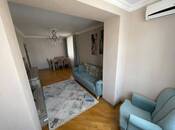 Продается 2-комн. вторичка 65 м², м. Ази Асланов, photo 2 from 8