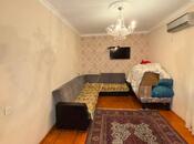 Продается 2-комн. вторичка 70 м², photo 1 from 8