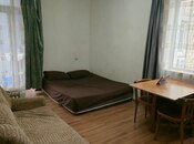 Satılır 1 otaqlı köhnə tikili 40 m², 28 May m., photo 3 from 8