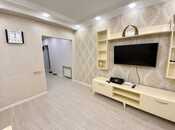 Сдается 2-комн. вторичка 55 м², м. Кара Караев, photo 1 from 8